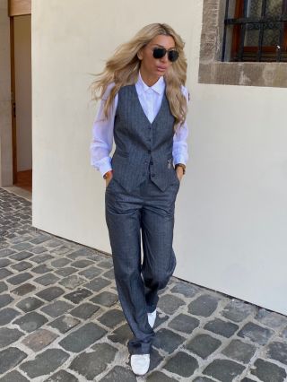 FRACOMINA Krásny outfit gray herringbone 🤎 Biela krásna košela XS Vesta XS Nohavice XS